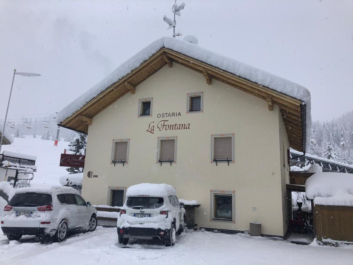 Hotel Ostaria La Fontana Corvara In Badia Exterior foto