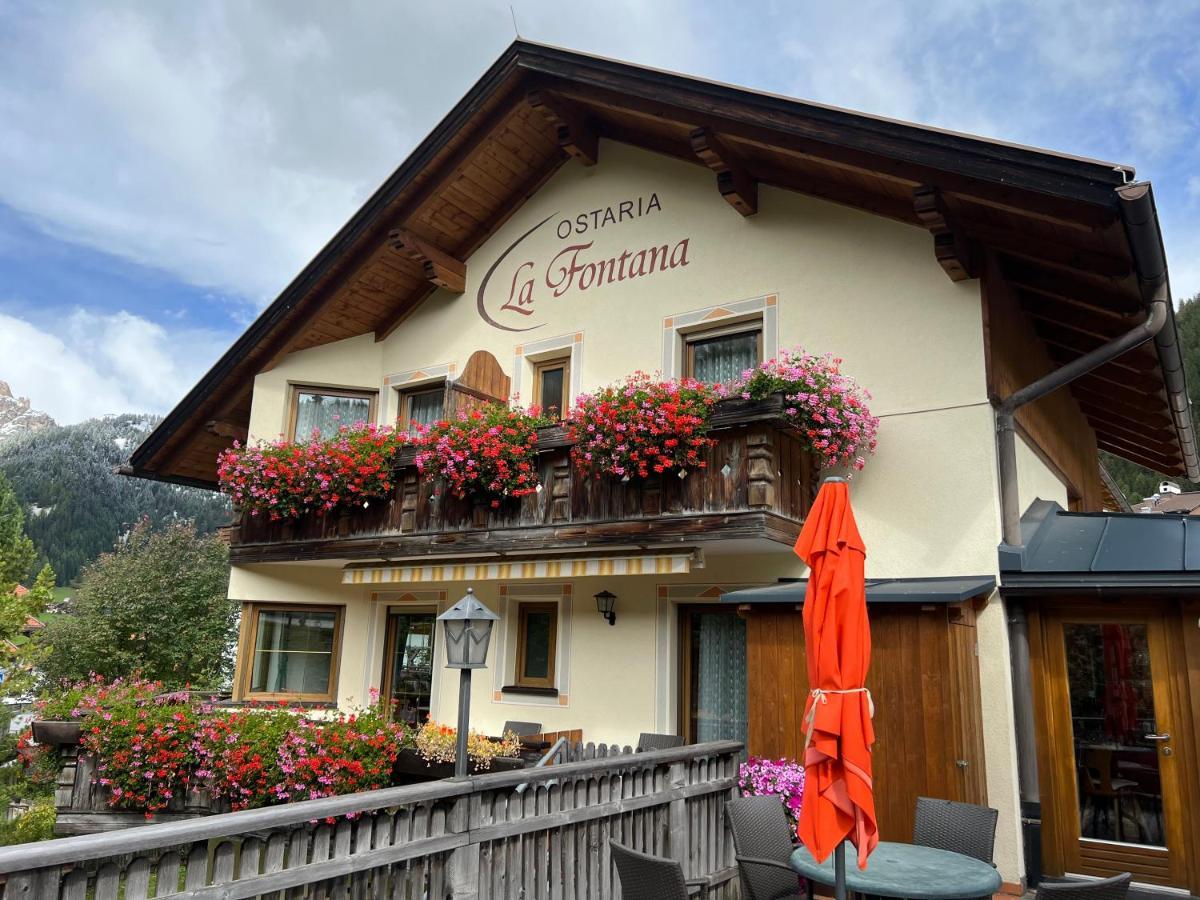 Hotel Ostaria La Fontana Corvara In Badia Exterior foto