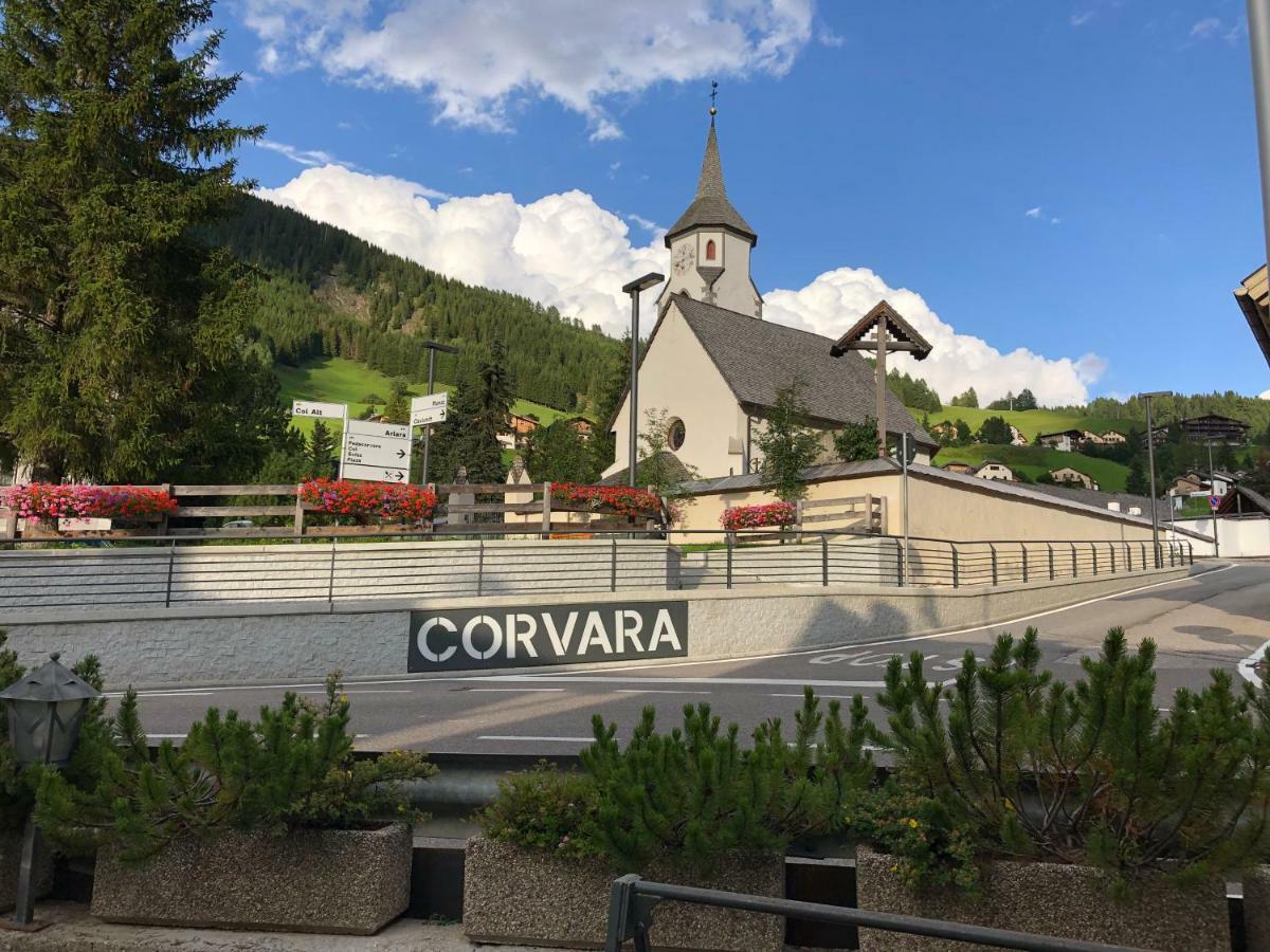 Hotel Ostaria La Fontana Corvara In Badia Exterior foto